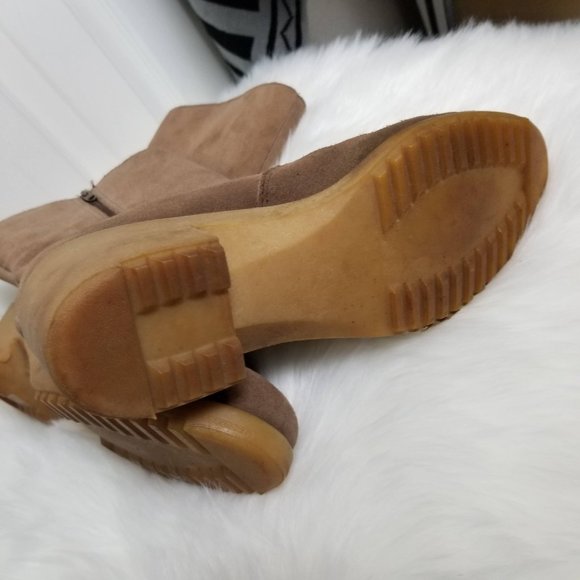 VINTAGE Yodelers Suede Boots - Picture 4 of 7